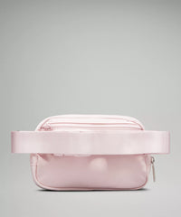 lululemon Everywhere Belt Bag 1L Flush Pink - Unisex