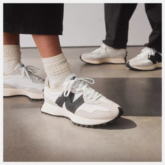 New Balance 327 Kadın Sneaker - Sea Salt With White And Black